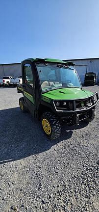 Image of John Deere XUV 835R equipment image 4