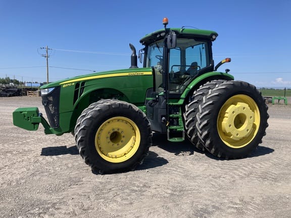 2017 John Deere 8370R Image