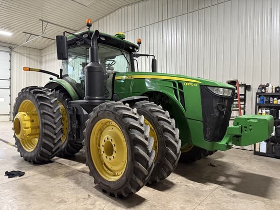 Image of John Deere 8370R Primary image