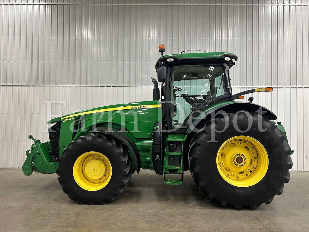 Image of John Deere 8370R Primary image