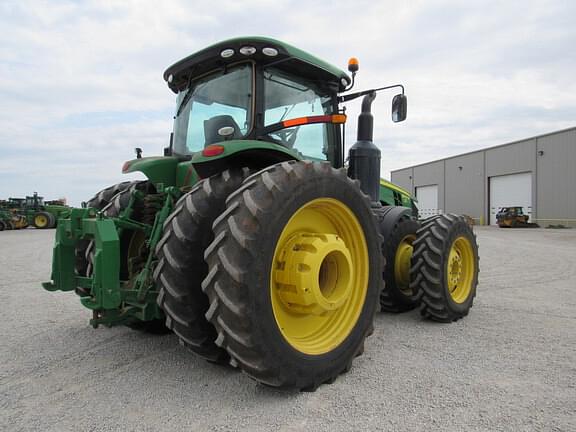 Image of John Deere 8370R equipment image 4