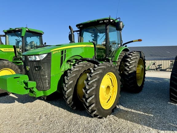 Image of John Deere 8370R Primary image