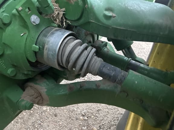 Image of John Deere 8370R equipment image 4