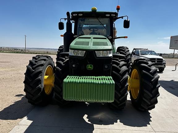 Image of John Deere 8370R equipment image 3