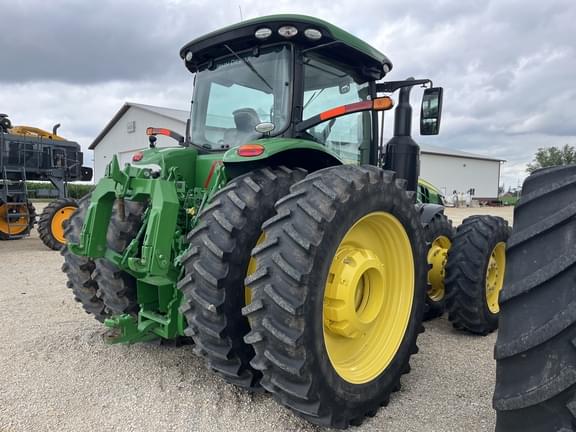 Image of John Deere 8370R equipment image 3