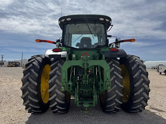 Image of John Deere 8370R equipment image 3