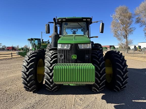 Image of John Deere 8370R equipment image 3