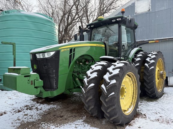 2017 John Deere 8370R Equipment Image0