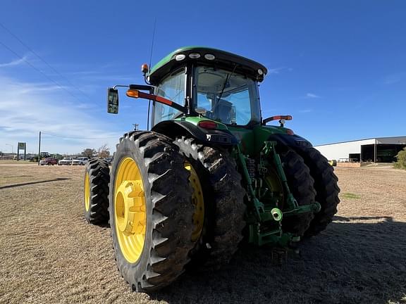 Image of John Deere 8370R equipment image 3