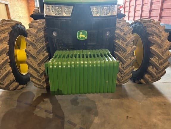 Image of John Deere 8370R equipment image 2