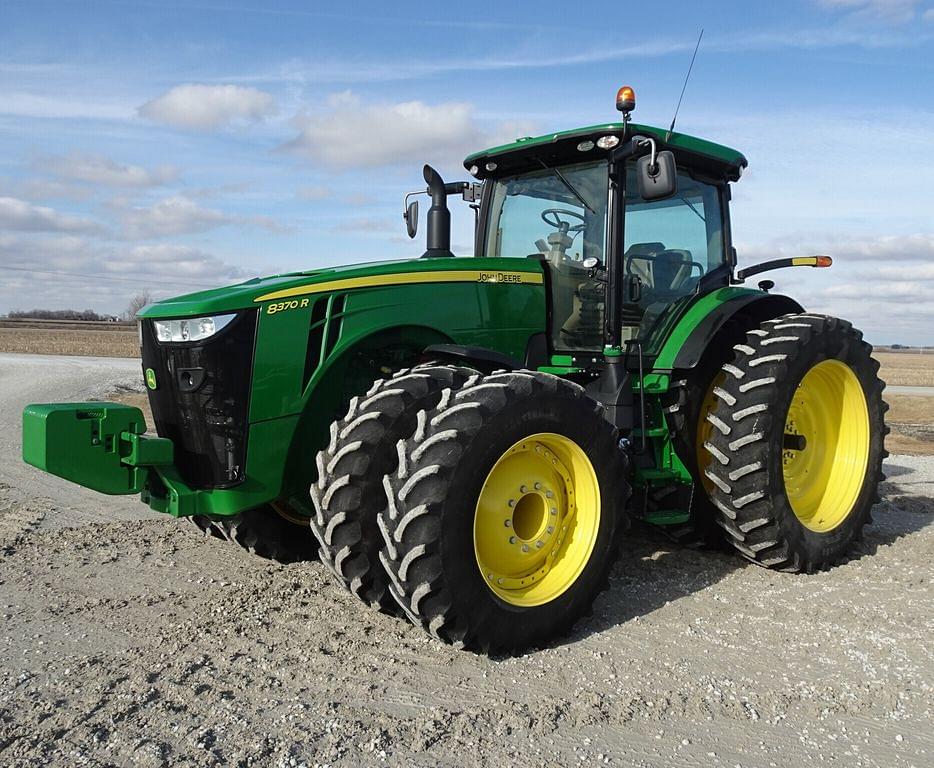 Image of John Deere 8370R Primary image