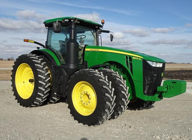 Image of John Deere 8370R equipment image 3