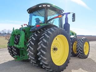 Main image John Deere 8370R 1