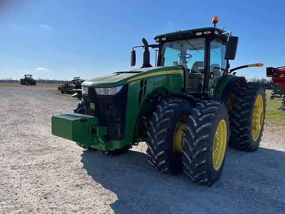 Image of John Deere 8370R equipment image 3