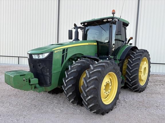 Image of John Deere 8370R Primary image