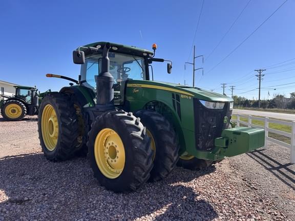 Image of John Deere 8370R Primary image