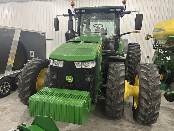 Image of John Deere 8370R equipment image 2