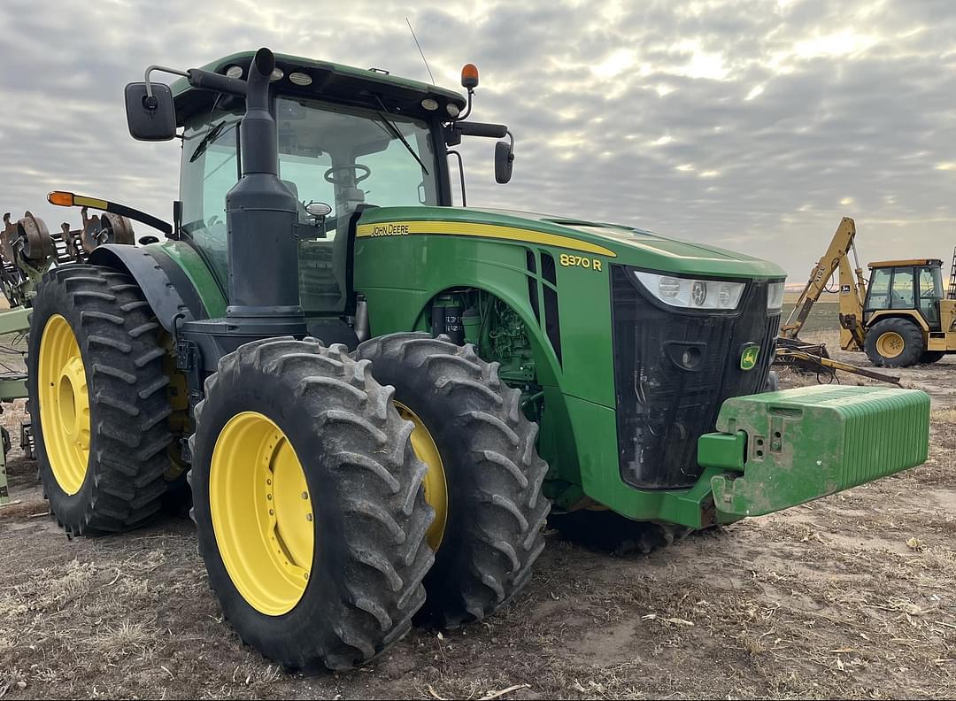 Image of John Deere 8370R Primary image