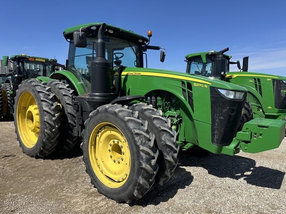 2017 John Deere 8370R Equipment Image0