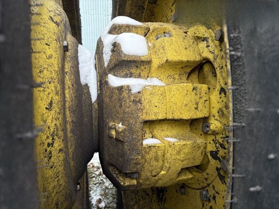 2017 John Deere 8370R Equipment Image0