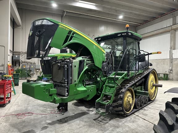 Image of John Deere 8370RT equipment image 2