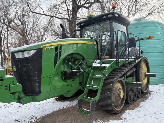 Image of John Deere 8370RT equipment image 1
