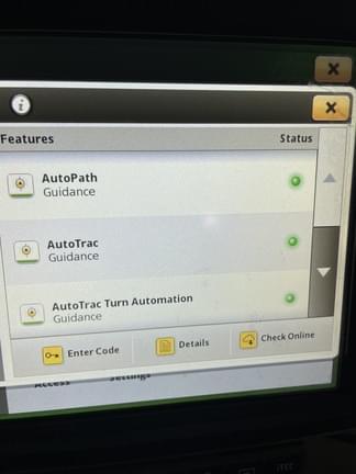 Image of John Deere 8400R equipment image 4