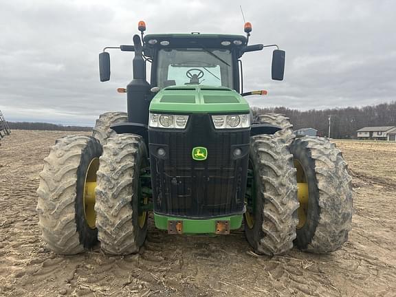 Image of John Deere 8400R equipment image 2