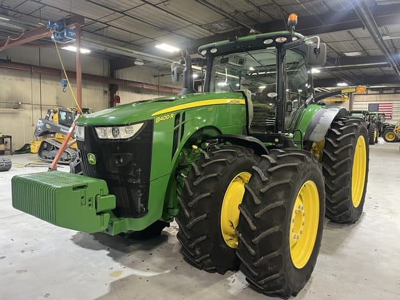 2017 John Deere 8400R Equipment Image0