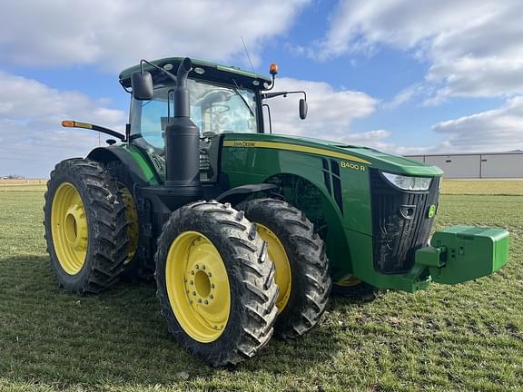 Image of John Deere 8400R equipment image 2