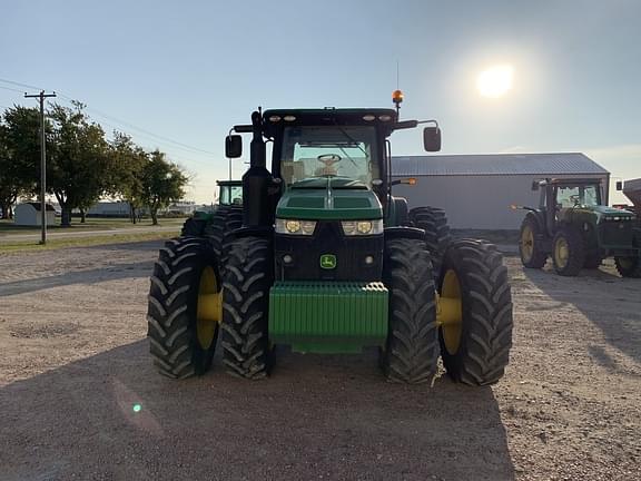 Image of John Deere 8400R equipment image 3