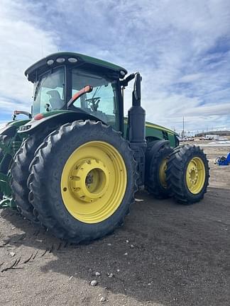 Image of John Deere 8400R equipment image 2