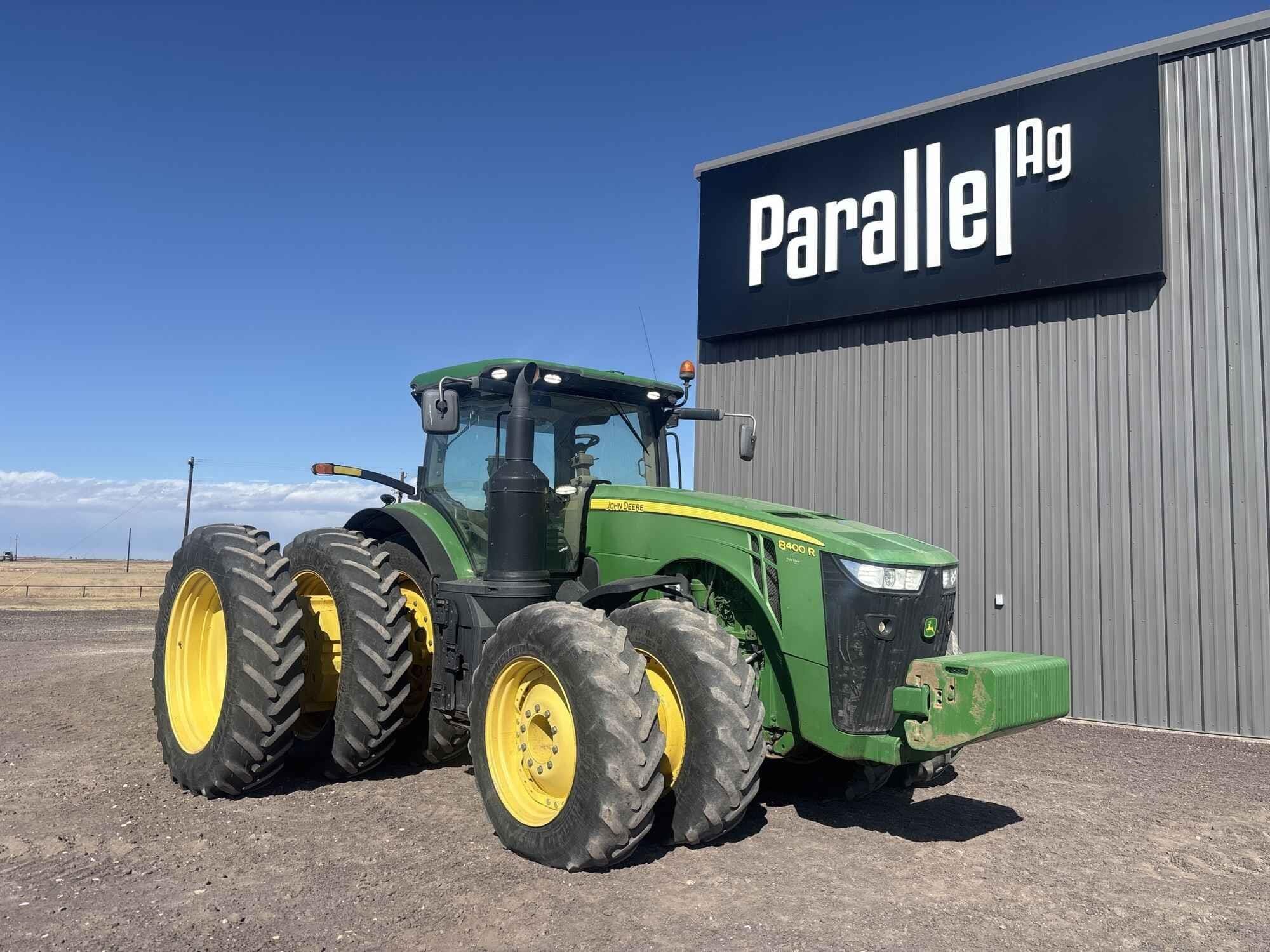 2017 John Deere 8400R Equipment Image0