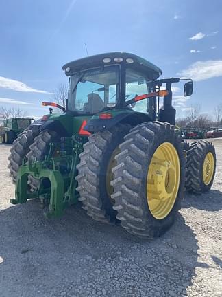 Image of John Deere 8400R equipment image 4