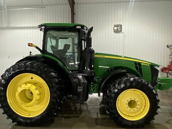 Image of John Deere 8400R equipment image 3