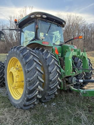 Image of John Deere 8400R equipment image 2