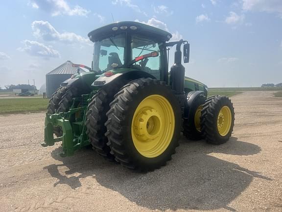 Image of John Deere 8400R equipment image 2