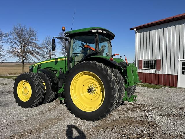 Image of John Deere 8400R equipment image 3