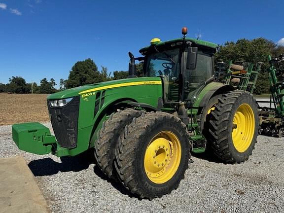 Image of John Deere 8400R equipment image 1