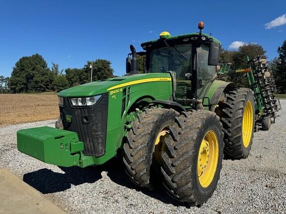 Image of John Deere 8400R equipment image 3