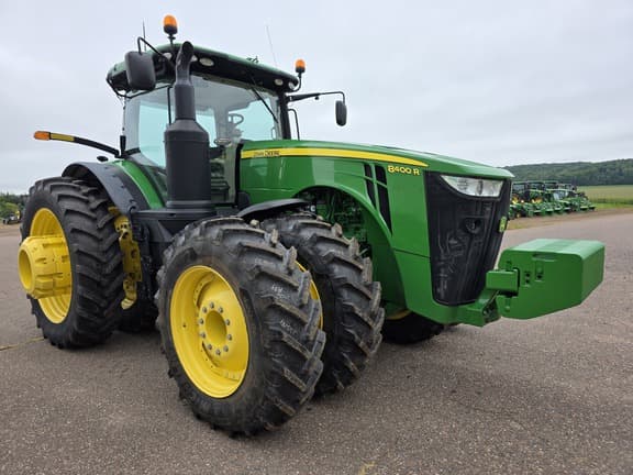 Image of John Deere 8400R equipment image 2
