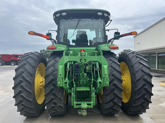 Image of John Deere 8400R equipment image 4