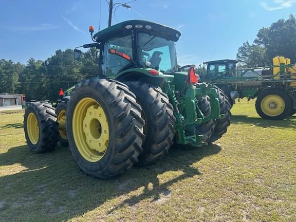 Image of John Deere 8400R equipment image 3