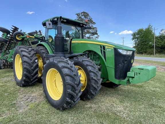 2017 John Deere 8400R Equipment Image0