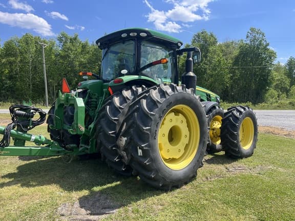Image of John Deere 8400R equipment image 2
