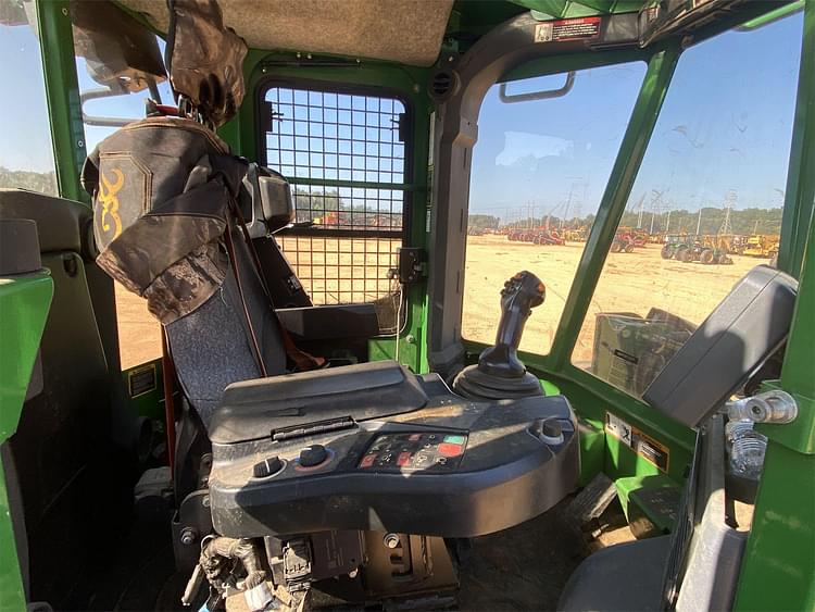 Main image John Deere 843L 7