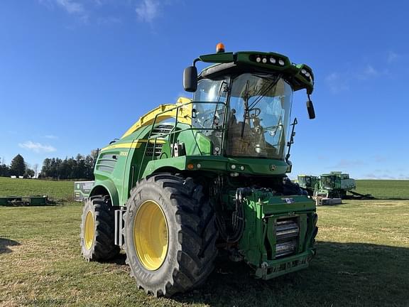 Image of John Deere 8500 equipment image 1