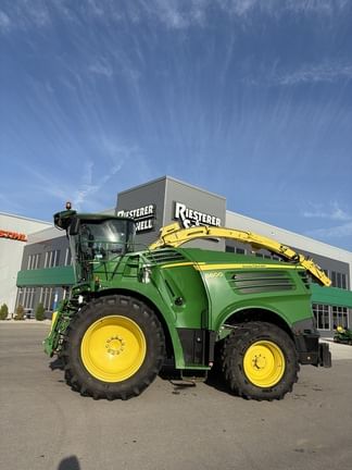 2017 John Deere 8600 Equipment Image0