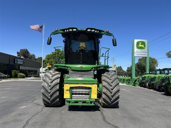 Image of John Deere 8800i equipment image 1