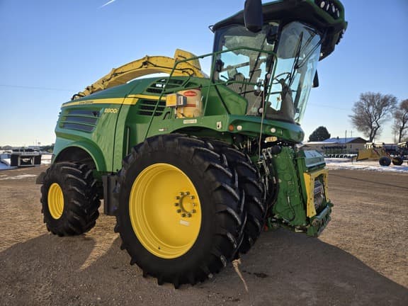 Image of John Deere 8800i equipment image 4